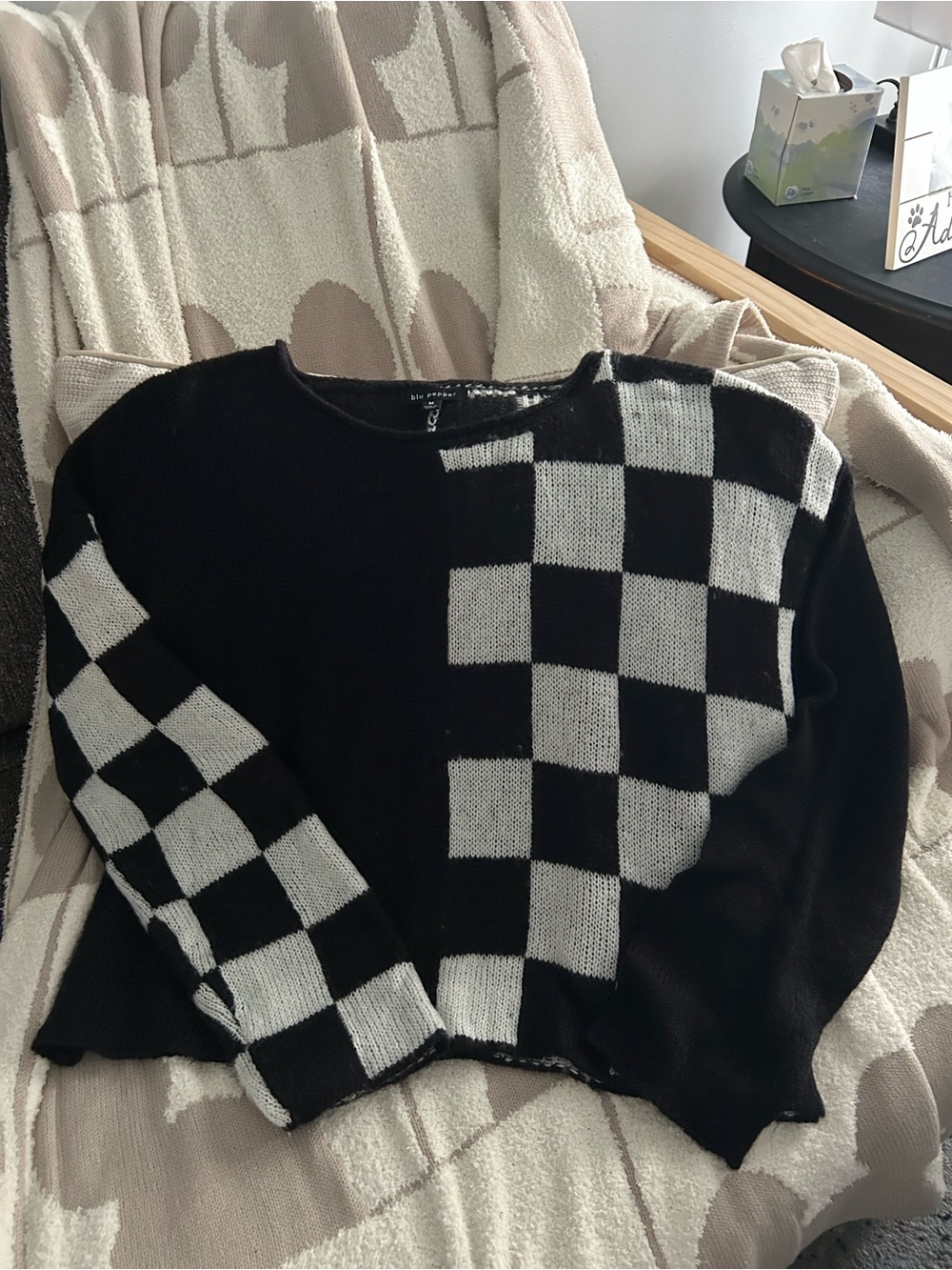 Blu Pepper Black and White Checkerboard Crewneck Cropped Sweater